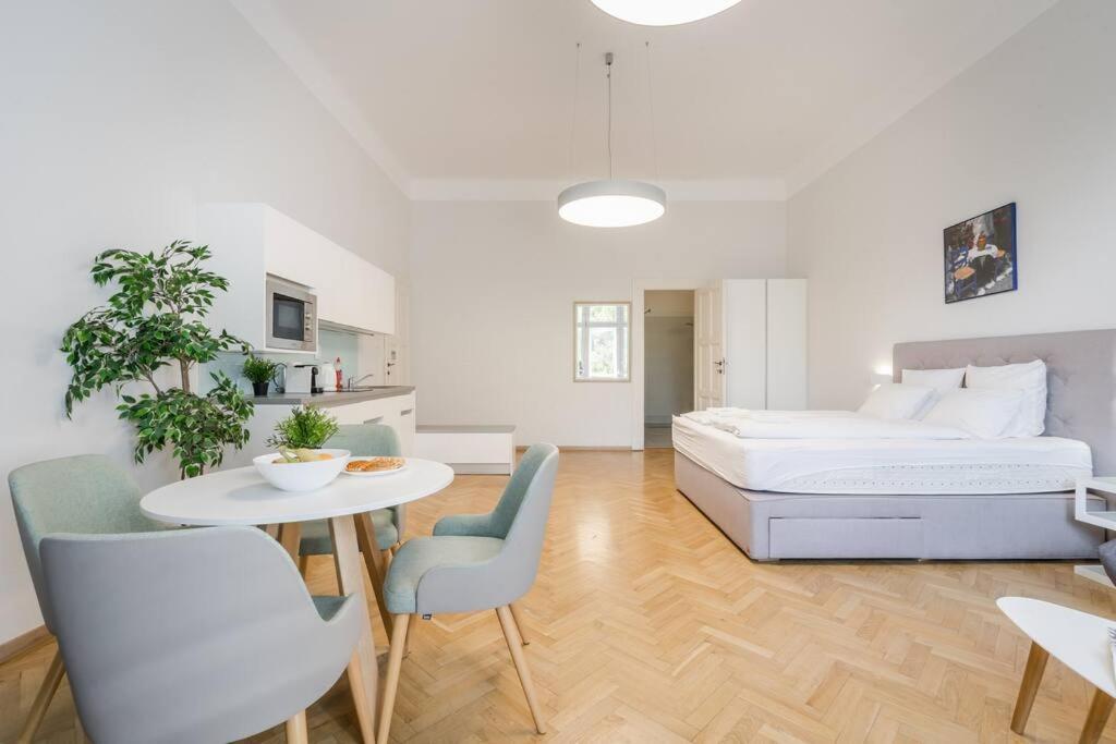 Klauzal Garden City Apartments Budapest Exterior photo